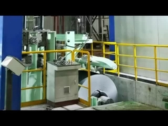 冷たく巻きられた鋼のコイル